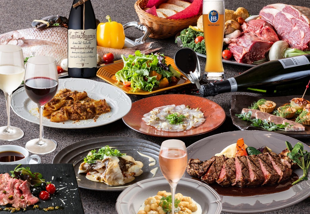 【2時間飲み放題×ミドル】世界の樽生ビール３種＆世界のワイン５種を含む2時間飲み放題付きコース♪フライドチキンに加え、メインは牛肉のタリアータ。料理の満足度を重視した、ワンランク上のコースです